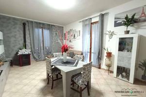 Casa indipendente di 200 m² con 4 locali a Baiso