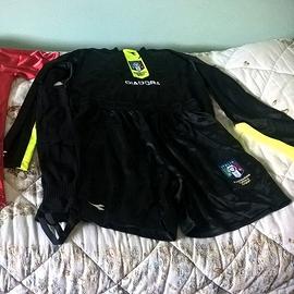 Divisa AIA arbitro di calcio