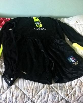 Divisa AIA arbitro di calcio