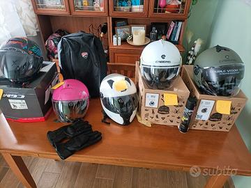 caschi come nuovi 