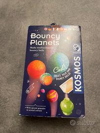 Bouncy Planets - Kosmos