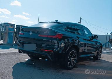 BMW X4 M-Sport Total Black