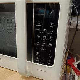 Forno a microonde Whirlpool 