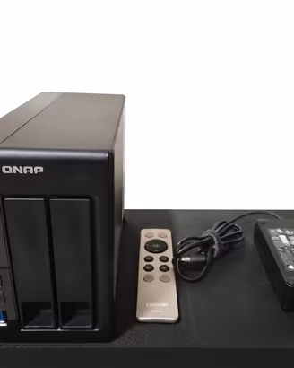 NAS QNAP TS-251+  con Telecomando 8GB RAM