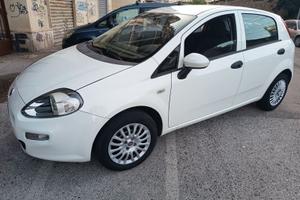 Punto evo modello 2017 1200 neopatentati pochi Km.