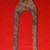 ANTICHE TENAGLIA FORGIATA A MANO CON FORCHETTA SUL