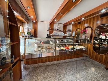 Gastronomia, negozio alimentare con laboratorio