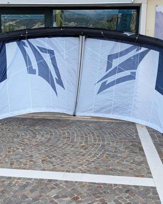 Vela kitesurf NAISH PIVOT Q 12 2026 usata