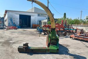 trincia mais ad una fila John Deere