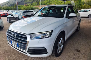 Audi Q5 40 TDI quattro S tronic Business Sport