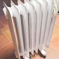 Radiatore Calorifero ad Olio  bianco 2000 W