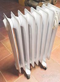 Radiatore Calorifero ad Olio  bianco 2000 W