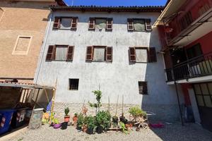 CASA SEMINDIPENDENTE A ROCCA CANAVESE