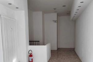 Negozio Faenza su corso principale