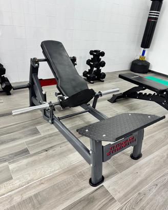 Hip Thrust machine