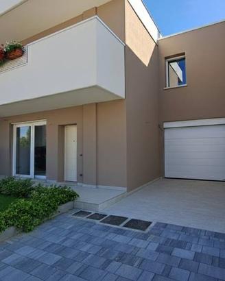 Villetta a schiera di 155 m² con più di 5 locali e