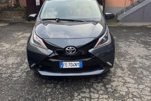 Toyota Aygo 1.0 VVT-i 69 CV 5 porte x-play
