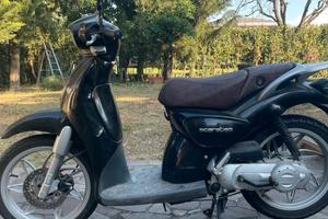 scarabeo 50 scooter