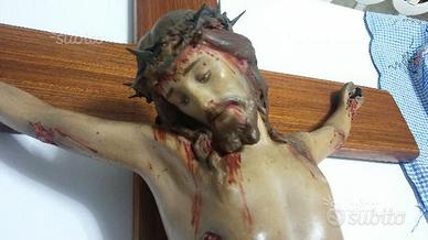 Crocifisso in cartapesta leccese