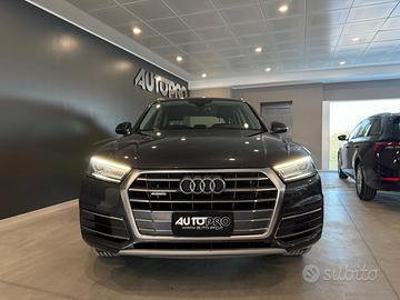 AUDI Q5 2.0 TDI quattro S tr. Business Sport