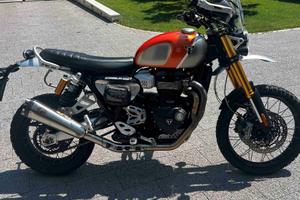 TRIUMPH 1200 XE GOLD LINE