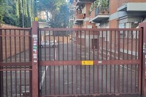 Posto Auto con cancello automatizzato