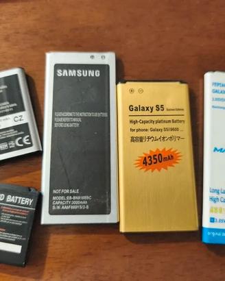 5 Batterie usate per vecchi telefoni