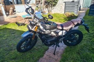 Triumph 400x come nuova.