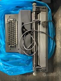 Macchina da scrivere Olivetti Tekne 3