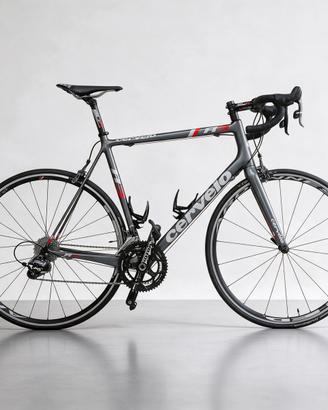 Bici da corsa Cervelo R3 Dark Edition
