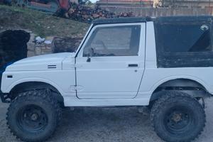 Suzuki samurai 