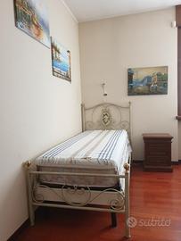 Letto singolo completo in ferro battuto