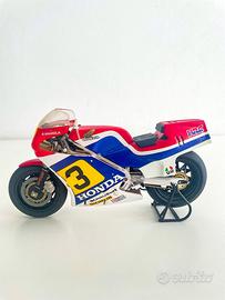 Honda NS 500 Randy Mamola 1984 scala 1:12