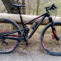 FOCUS O1E Evo - MTB full in carbonio XC/marathon