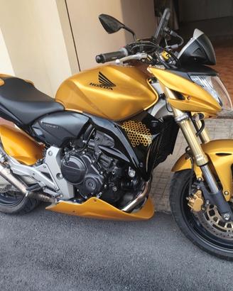 HONDA HORNET