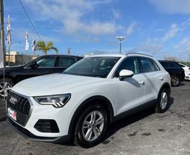 Audi Q3 35 TDI S tronic Business