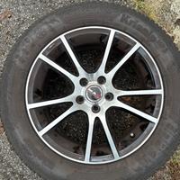 Gomme invernali con cerchioni in lega - ottime