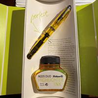 Penna stilografica Pelikan Classic M205 Duo gialla