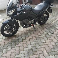 Suzuki v-strom 650 