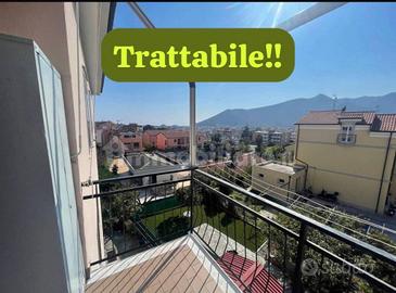 Attico / Mansarda di 90 m² con 4 locali a Loano