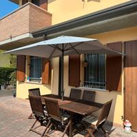 Tavolo allungabile con 6 sedie da giardino 