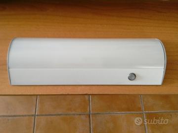 Lampada per l'illuminazione sotto pensile