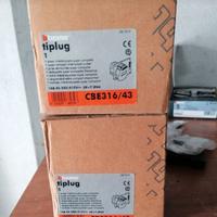 N.2 prese interbloccate 380V.  Bticino.