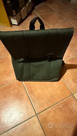 Zaino impermeabile Rains  nuovo