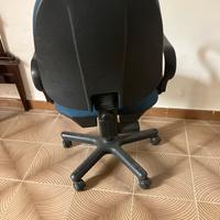 Sedia  da scrivania ed accessori