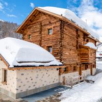 Livigno Baita Tipica immersa nel bianco