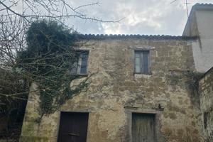 Rustico da ristrutturare + terreno