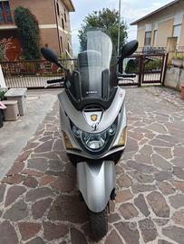 Kymco 300i