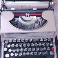 olivetti macchina per scrivere