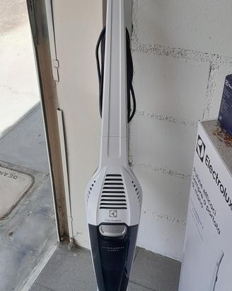 scopa elettrica a filo 220v.